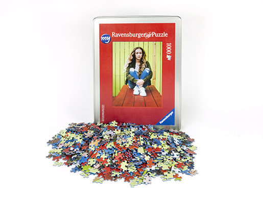 Alum makes puzzle with Ravensburger